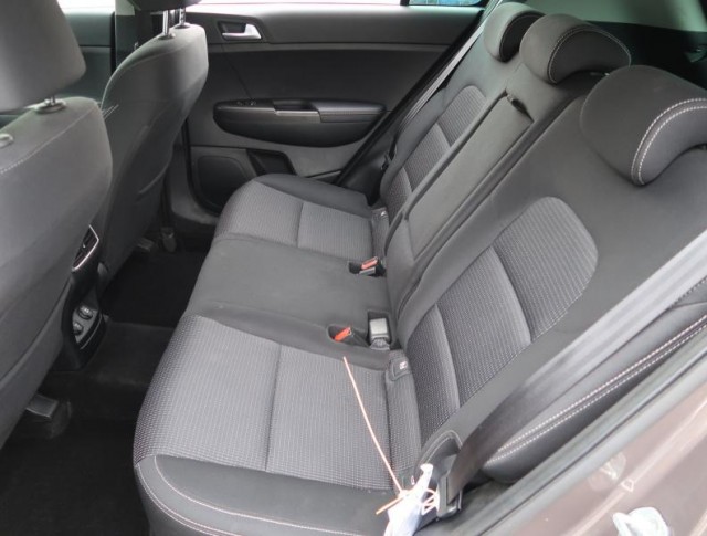 Kia Sportage  1.6 CRDi Gold