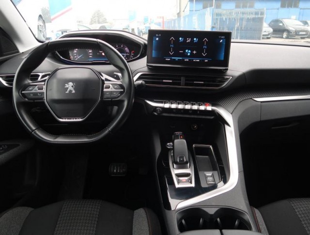 Peugeot 3008  1.5 BlueHDi 