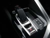 Peugeot 3008  1.5 BlueHDi 