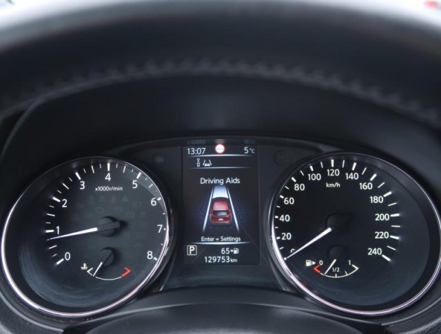 Nissan Qashqai  1.2 DIG-T 