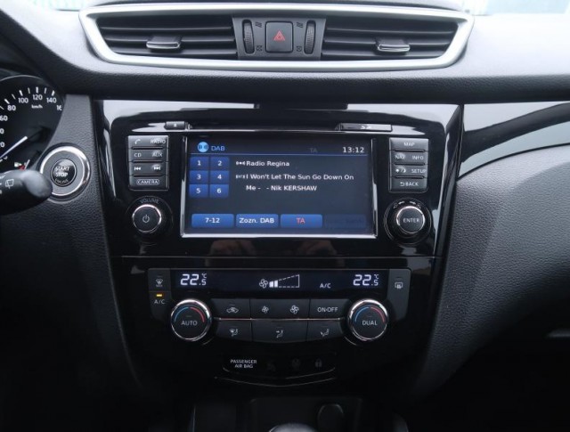 Nissan Qashqai  1.2 DIG-T 