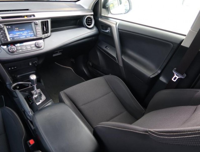 Toyota RAV 4  2.5 Hybrid 