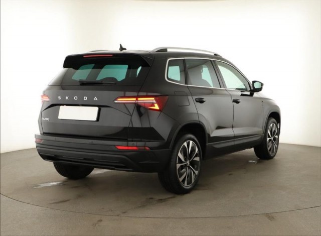 Škoda Karoq  1.5 TSI Drive