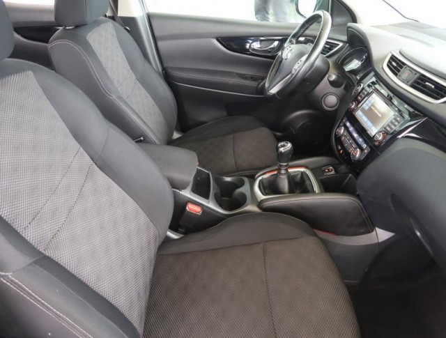 Nissan Qashqai  1.2 DIG-T 