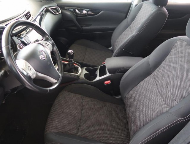 Nissan Qashqai  1.2 DIG-T 