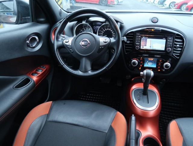 Nissan Juke  1.6 i 