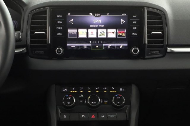 Škoda Karoq  1.5 TSI Fresh