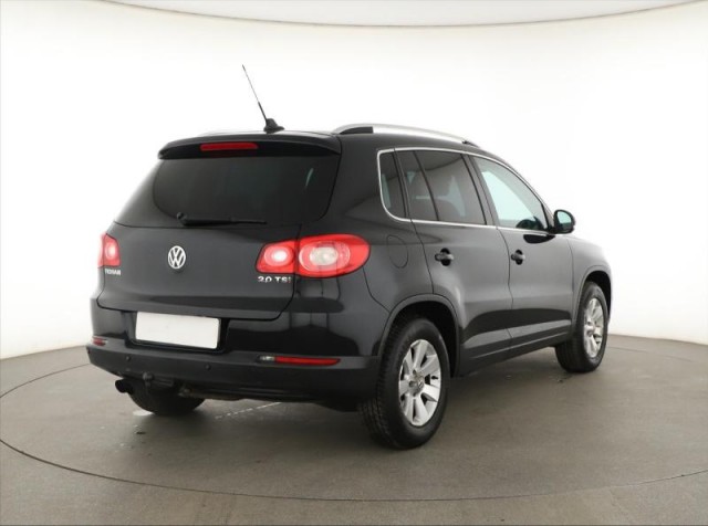 Volkswagen Tiguan  2.0 TSI 