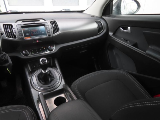 Kia Sportage  2.0 CRDi 