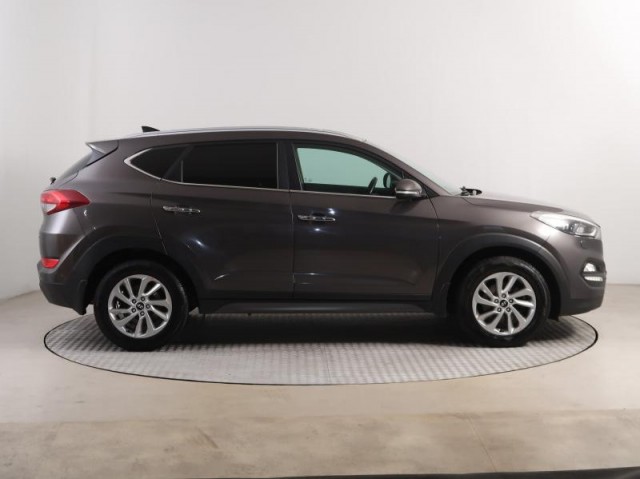 Hyundai Tucson  1.7 CRDi 