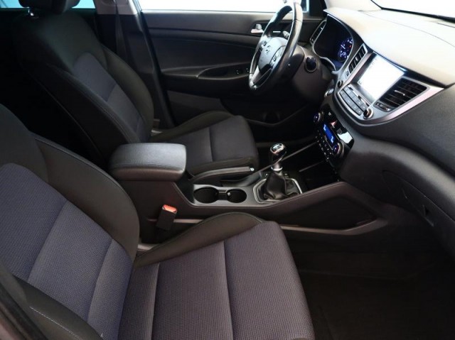 Hyundai Tucson  1.7 CRDi 