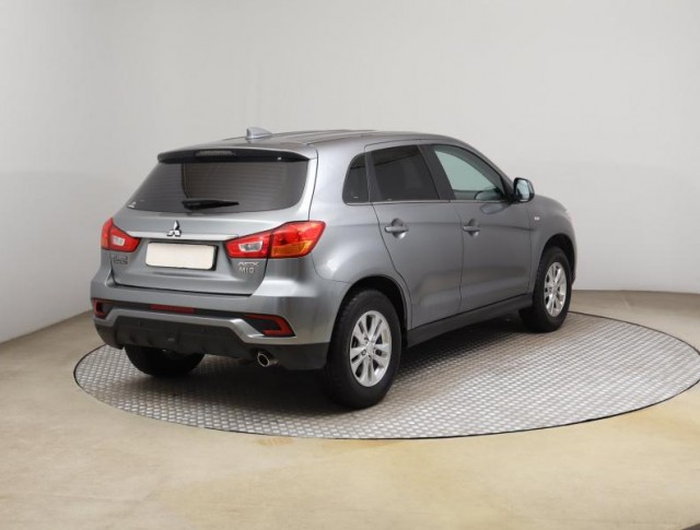 Mitsubishi ASX  1.6 MIVEC 