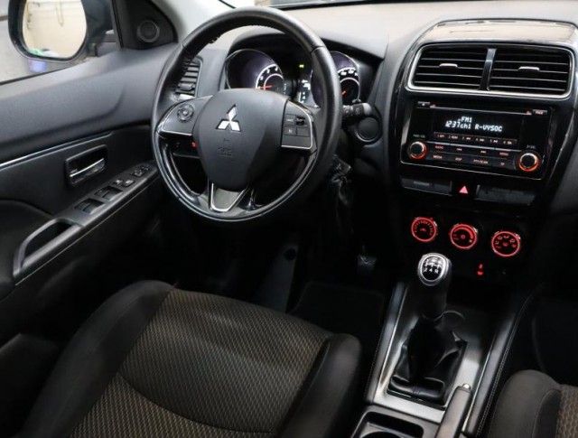 Mitsubishi ASX  1.6 MIVEC 