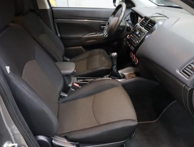 Mitsubishi ASX  1.6 MIVEC 