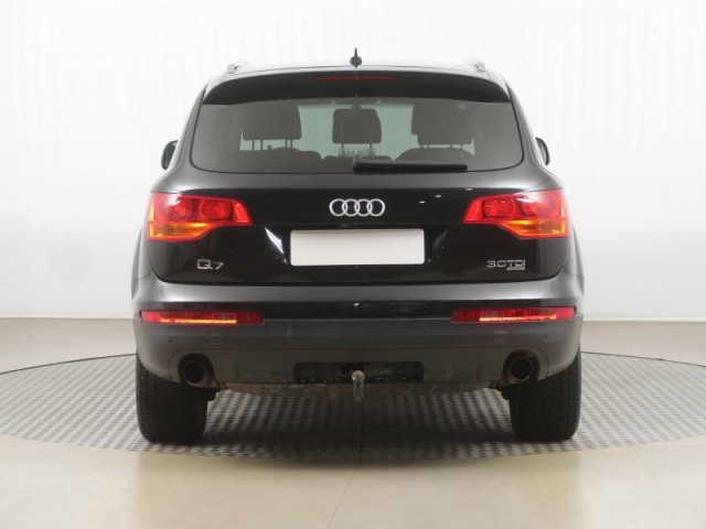 Audi Q7  3.0 TDI 
