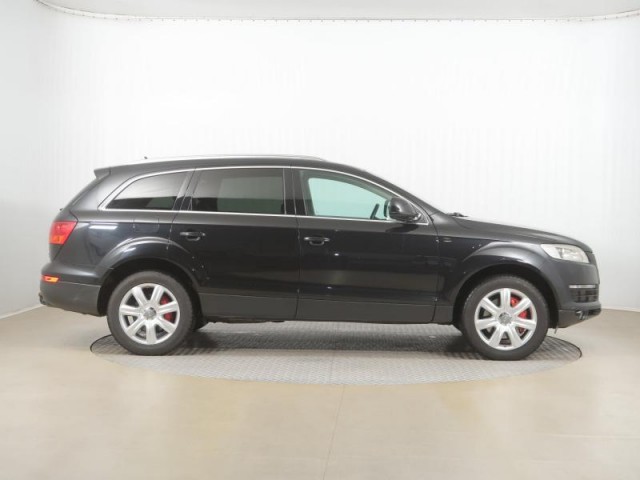 Audi Q7  3.0 TDI 