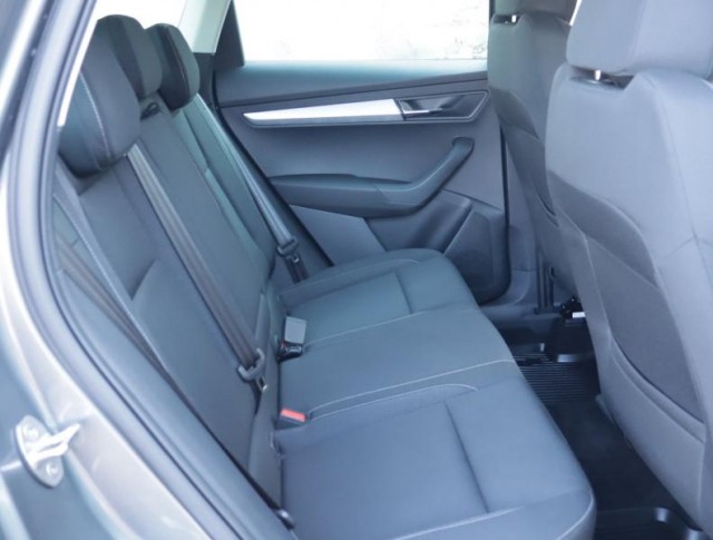 Škoda Karoq  1.5 TSI Fresh