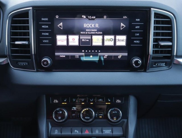 Škoda Karoq  1.5 TSI Fresh