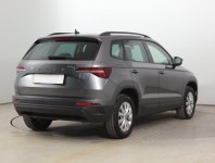 Škoda Karoq  1.5 TSI Fresh