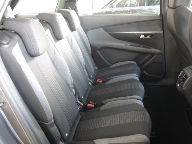 Peugeot 5008  1.5 BlueHDi Active