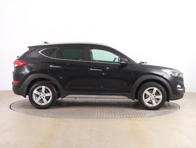 Hyundai Tucson  1.6 GDI 