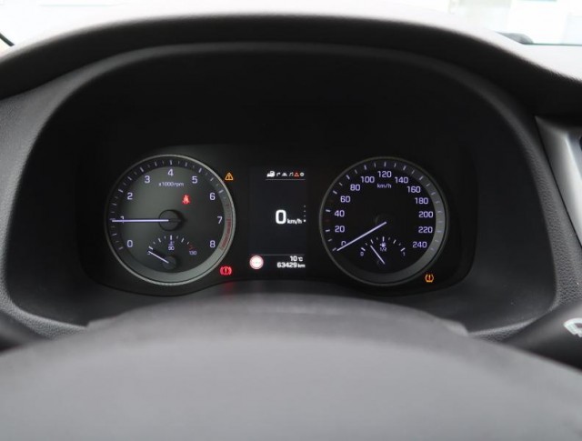 Hyundai Tucson  1.6 GDI 