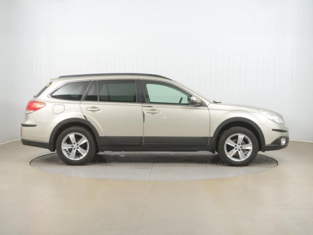 Subaru Outback  2.5 