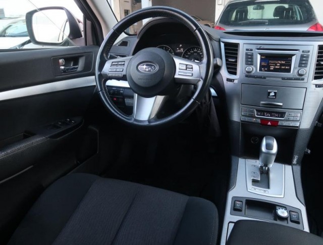 Subaru Outback  2.5 