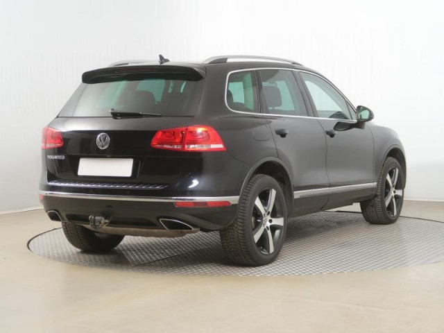 Volkswagen Touareg  3.0 TDI 