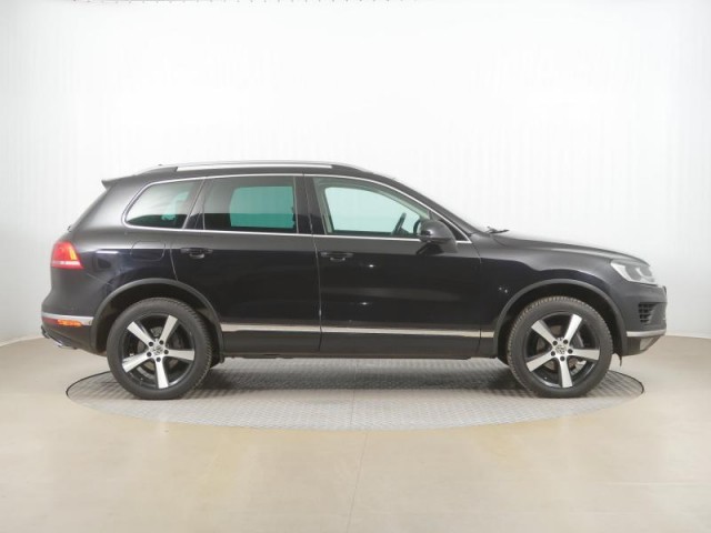 Volkswagen Touareg  3.0 TDI 