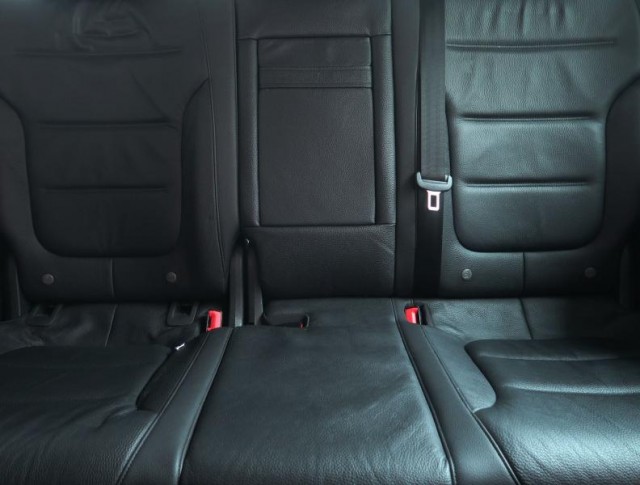 Volkswagen Touareg  3.0 TDI 