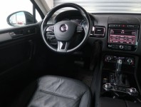 Volkswagen Touareg  3.0 TDI 
