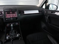 Volkswagen Touareg  3.0 TDI 