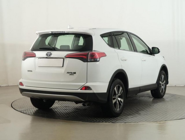 Toyota RAV 4  2.0 VVT-i Selection