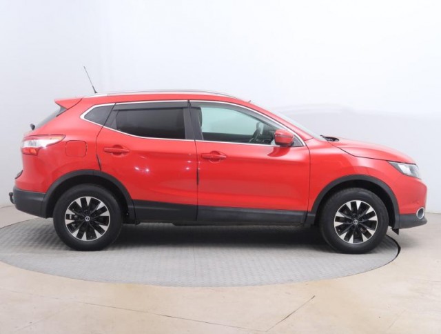 Nissan Qashqai  1.2 DIG-T 