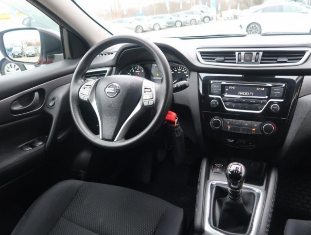 Nissan Qashqai  1.2 DIG-T 