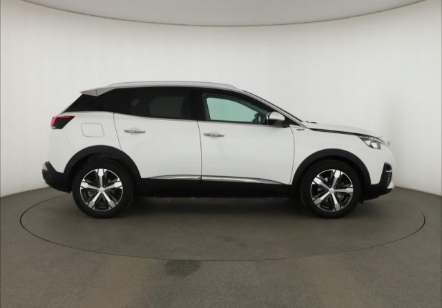 Peugeot 3008  1.5 BlueHDi 