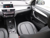 BMW X1  sDrive20i 