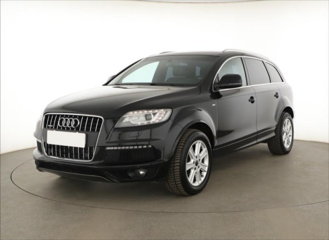 Audi Q7  3.0 TDI S-Line