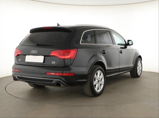Audi Q7  3.0 TDI S-Line