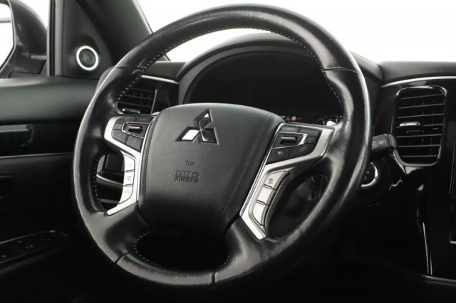 Mitsubishi Outlander  2.4 PHEV 