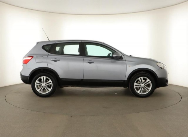 Nissan Qashqai  2.0 dCi 