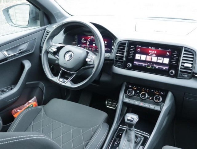 Škoda Karoq  1.5 TSI Sportline