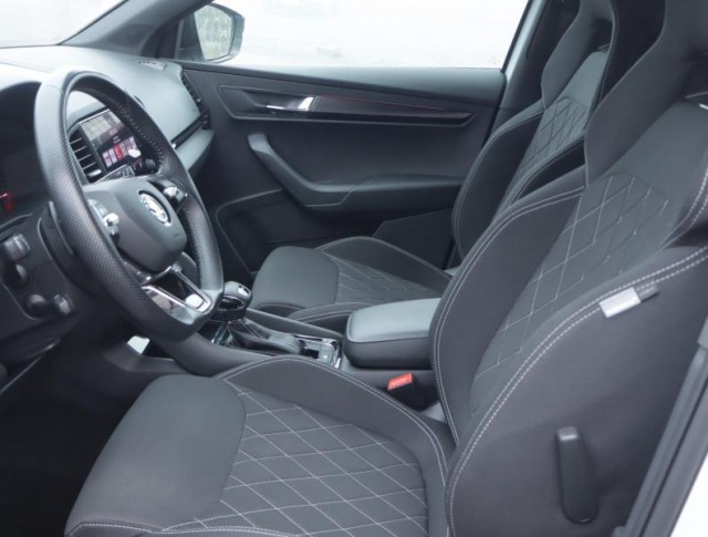 Škoda Karoq  1.5 TSI Sportline