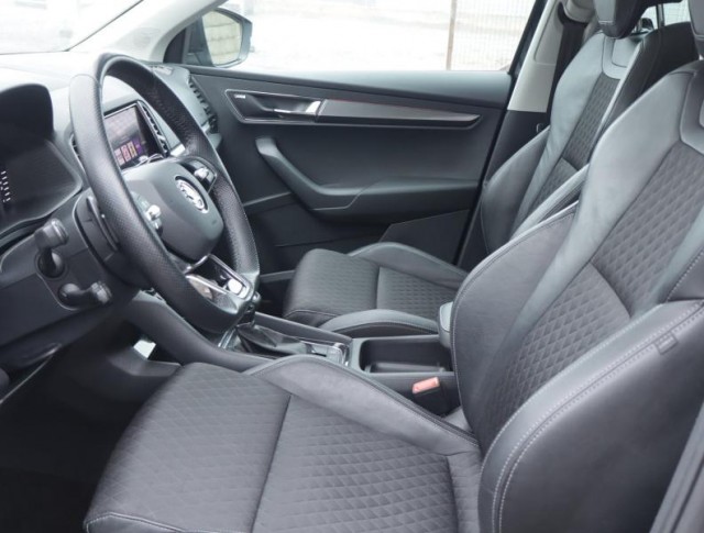 Škoda Karoq  1.5 TSI Style