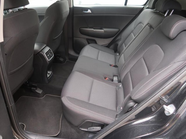 Kia Sportage  1.6 CRDi MHEV Black Edition
