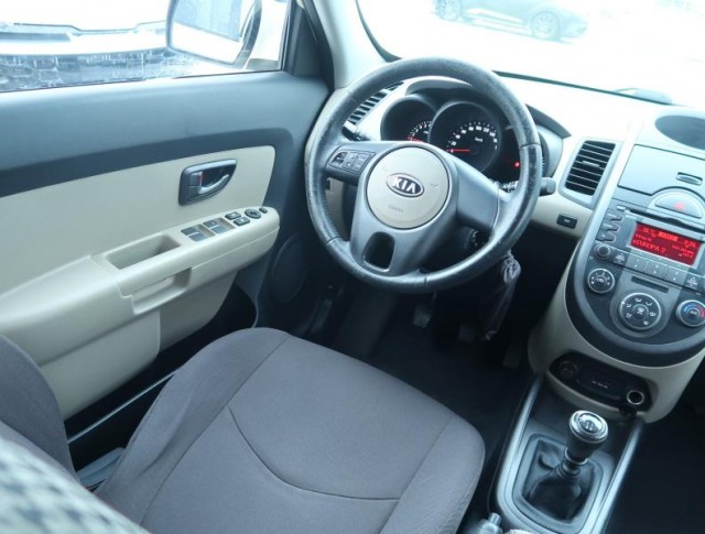 Kia Soul  1.6 CVVT 