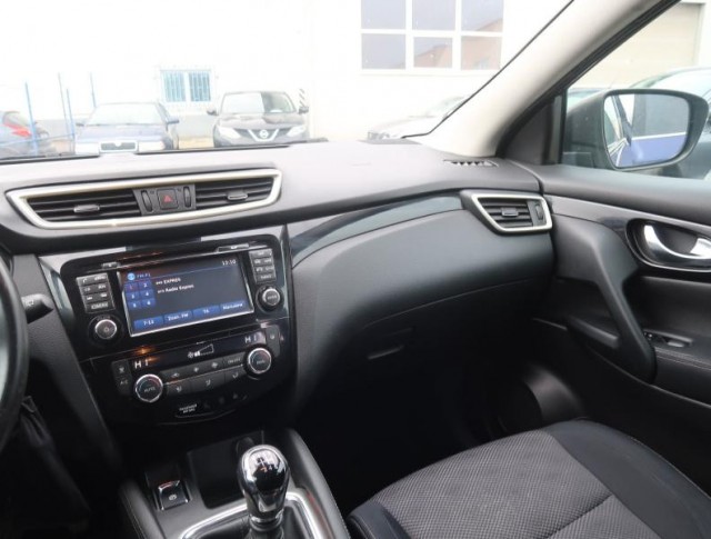 Nissan Qashqai  1.2 DIG-T Acenta