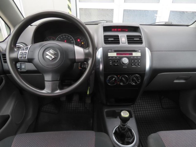 Suzuki SX4  1.9 DDiS GL