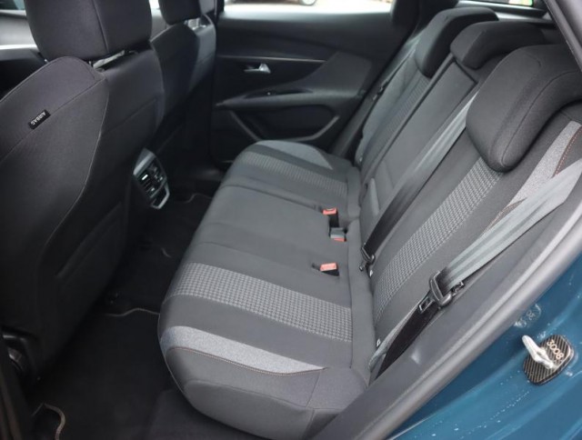 Peugeot 3008  1.2 PureTech 